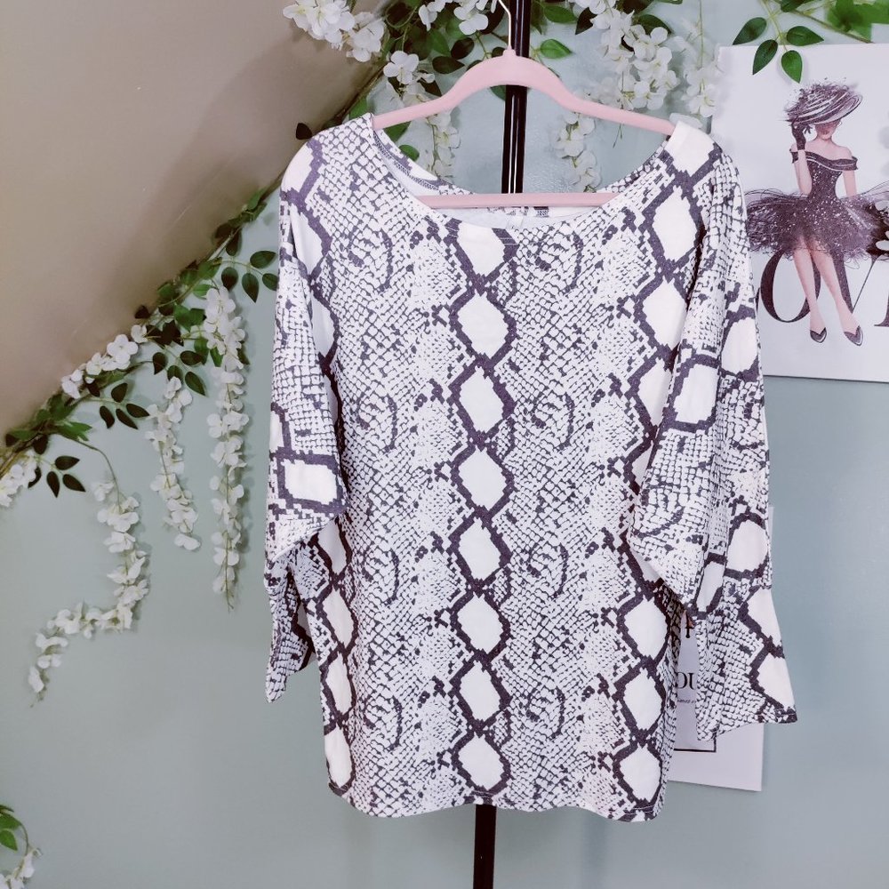 Long Sleeve Snake Print Top
